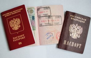 стотици хиляди украинци получили руски паспорти началото войната украйна