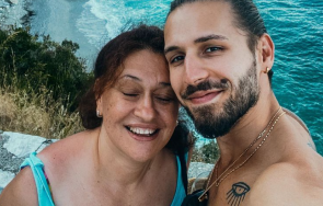 папи ханс показа майка