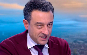 даниел лорер съвсем скоро кажем кандидатът премиер удачно асен кирил отдръпнат