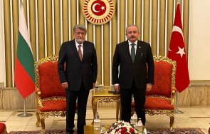 вежди рашидов провежда важна среща председателя турския парламент снимки