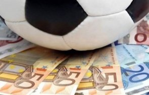 футболните клубове света платили 6228 милиона долара посредници трансфери 2022 година