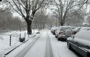 пик снежна буря връхлетя софия пътищата опасни видео снимки