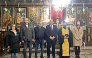 иван гешев поклони гроба отец партений гешев братаница снимки