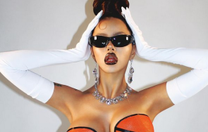 гърдите дара превърнаха баскетболни топки снимки