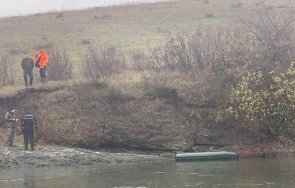 полицията бургас подробности трупа езерото мандра