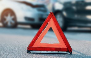 шофьорка блъсна паркиран автомобил люлин