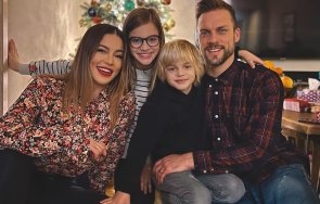 бременна жени джаферович просто напълняла