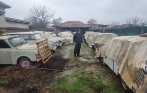 банков служител направи музей трабант любимецкото село белица