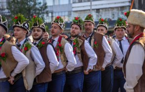 ямбол отпразнува рождество христово фестивал танцуващите коледари