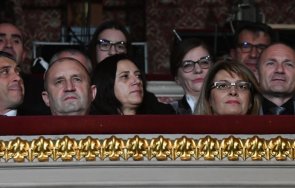 радев съпругата деси част служебния кабинет българската коледа снимки