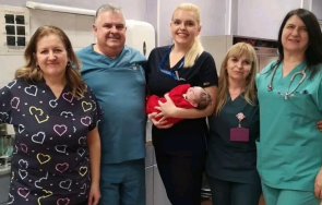 момченце първото бебе пловдив роди първата минута новата 2023 година