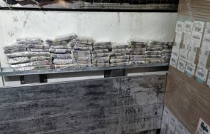 недекларирана валута 118 000 лева откриха митническите служители капитан андреево снимки