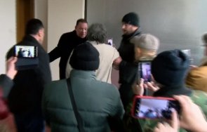 скандал заради панаира пловдив щурмуваха хотела георги гергов стигна огромни циркове