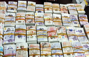 митничари голям удар откриха 225 000 британски шотландски лири натъпкани камион видео