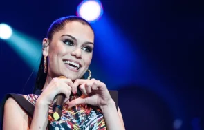 певицата джеси джей обяви бременна