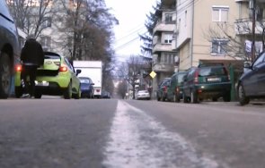 камион скъса жици енергото блъсна няколко коли
