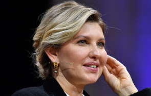 олена зеленска давос изправени сме разпадането света какъвто познаваме