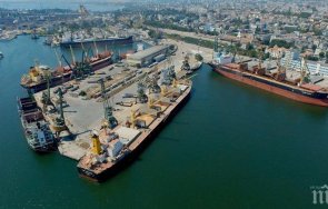 евакуираха моряка кораба варна видео