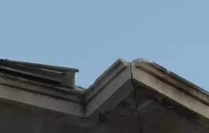 десетки сгради враца нарушена покривна конструкция ураганния вятър