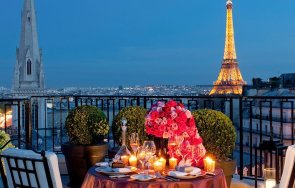 очите четири мамят уикенд париж 200 лева