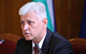 военният министър участва заседание групата оръжия украйна