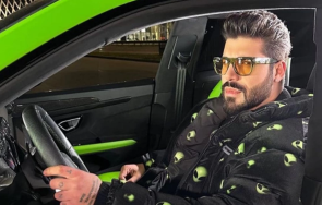 обвиниха фики стораро кражба видео