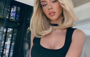 горещо симона захвърли сутиена проговори мъжете живота снимка