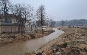 хвърлят тежка техника тинята каравелово богдан