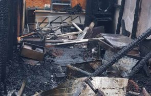 бивша дискотека изгоря плажа бургас мъж изгаряния снимки