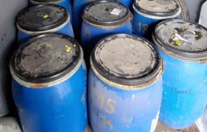 опасна ракия откриха 1000 литра етилов алкохол склад