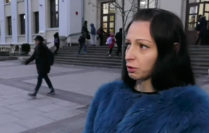 майка обвинява учители елитно школо обърнали внимание почти колабиралото дете