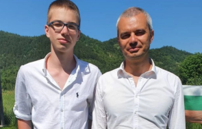 тате момчето синът костадин костадинов участвал бой заради подписката лева