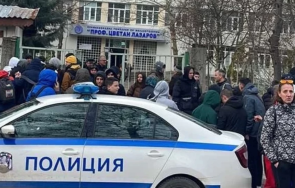 евакуираха пловдивско училище заради сигнал бомба