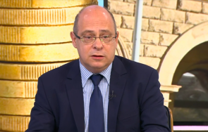 бареков радев президент българия реално някоя друга държава секретарите хептен оттук