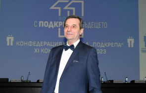 последните минути преизбраха димитър манолов президент подкрепа