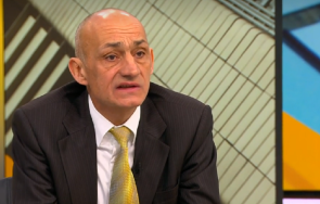 шефът еврохолд информира натиск румъния събират данни компанията против закона данните проверките манипулирани