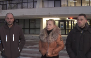 хулиганите камъните благоевград счупихме прозорците македонския клуб унижиха българия