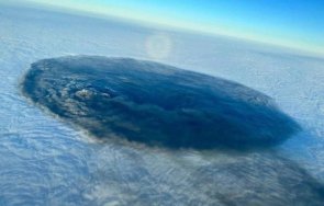 боен отровен газ надвисна град сащ дерайлиране влак хората масово бягат животните измират видео