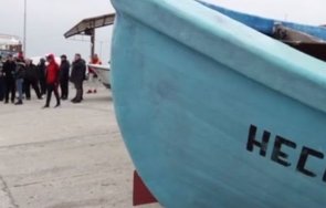 рибари несебър притеснени местят корабите лодките безопасни пристанища
