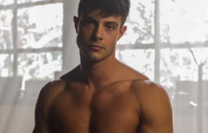 красива журналистка омая филип буков