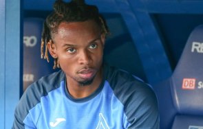 левски аут март