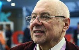 почина един големите противници путин