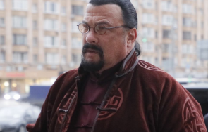 путин награди стивън сегал орден дружба