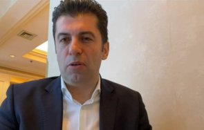 дъската съвсем захлопа киро взрихи ефира рано рано радвам остана учебниците история спасител украйна