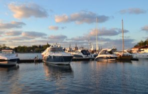 украинката удави созопол излъгала мъжа казала отива работа метнала яхтата бизнесмен див купон