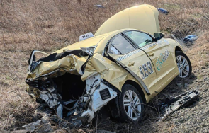 последните минути таксиметров шофьор мъртъв след катастрофа поморие 