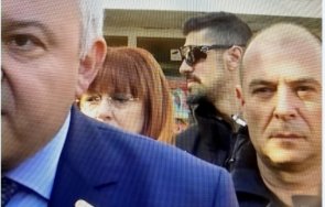 сигнал пик иван демерджиев превърнал частна армия специализирания отряд борба тероризма супер барети охраняват денонощно мвр шефа снимки