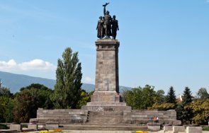 първа стъпка премахването паметника съветската армия софия