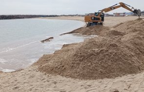 епизод пореден багер разкопава плаж равда снимки