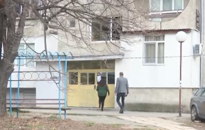 самотна майка варна дължи бона вода